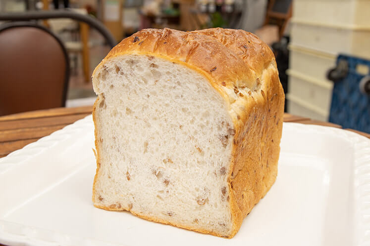 三村のパン